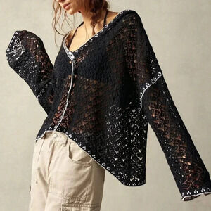 Black Casual Women's V-Neck Drop Shoulder Long Sleeve Loose Sweater